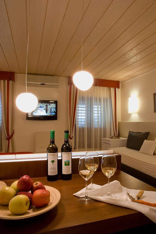 Venica & Venica Wine Resort Dolegna del Collio Exterior photo